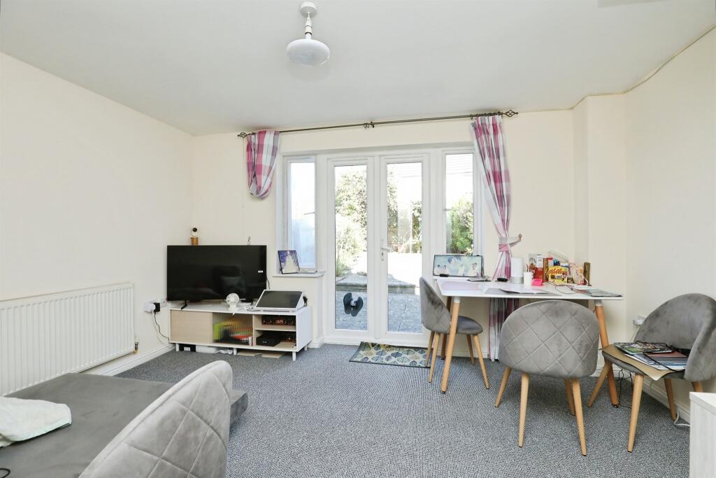 Pollywiggle Close, Norwich photo 3