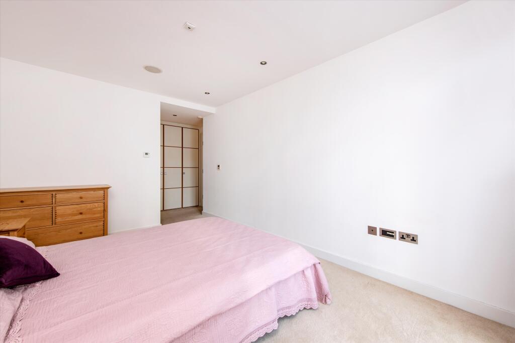 Apartment in London - View 3