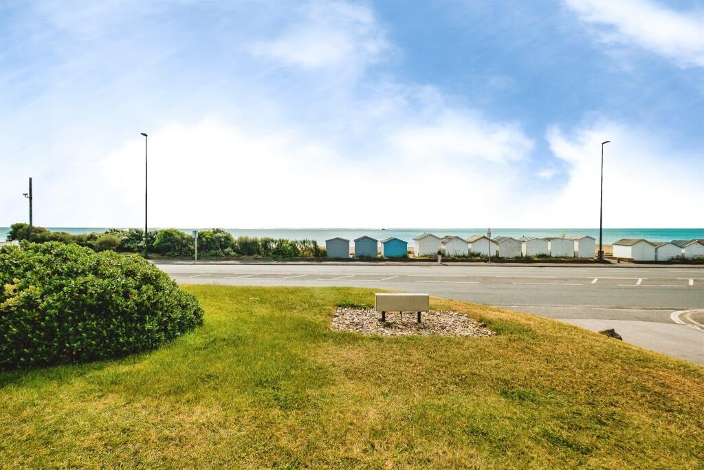 Brighton Road, Lancing photo 4