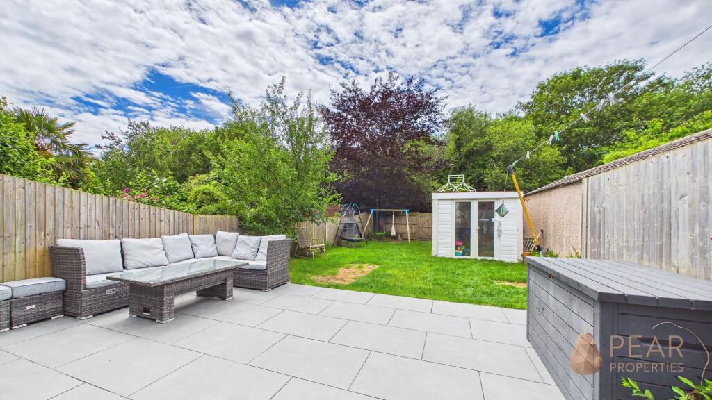 Boundary Road, Lancing, BN15 photo 4
