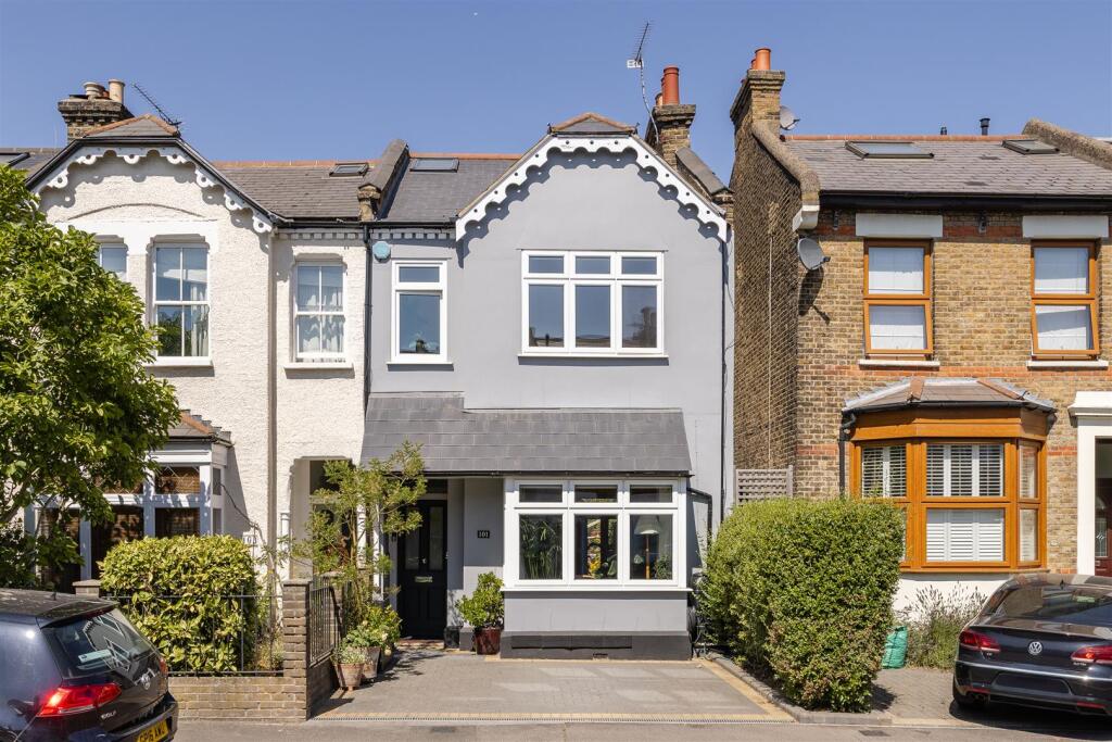 Main image of property: Chelmsford Road, South Woodford