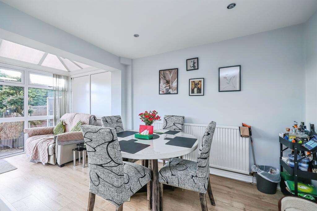 House in Nottingham, Nottinghamshire - More