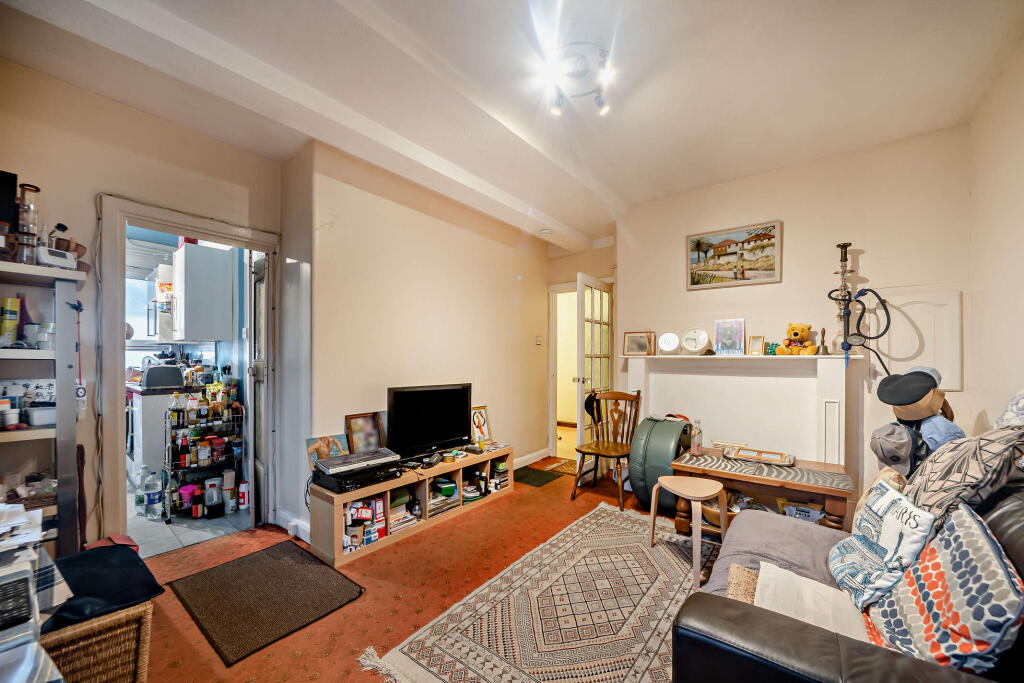 Apartment in London - View 5