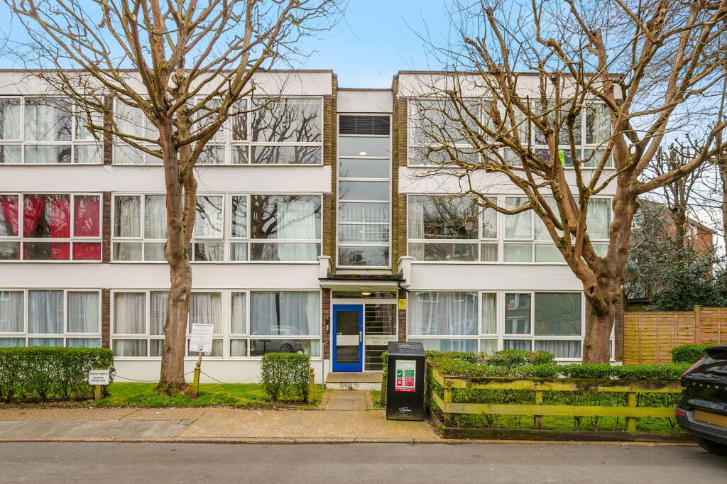 Main image of property: Windlesham Grove, London, SW19