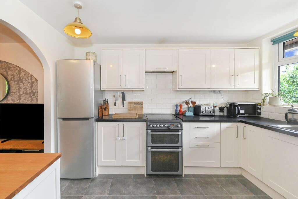 Apartment in London - View 5