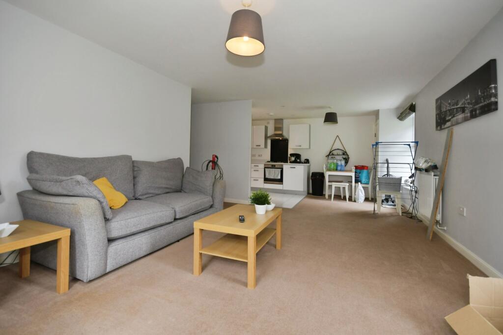 Ivy Bank Close , Sheffield, S36 - View 2