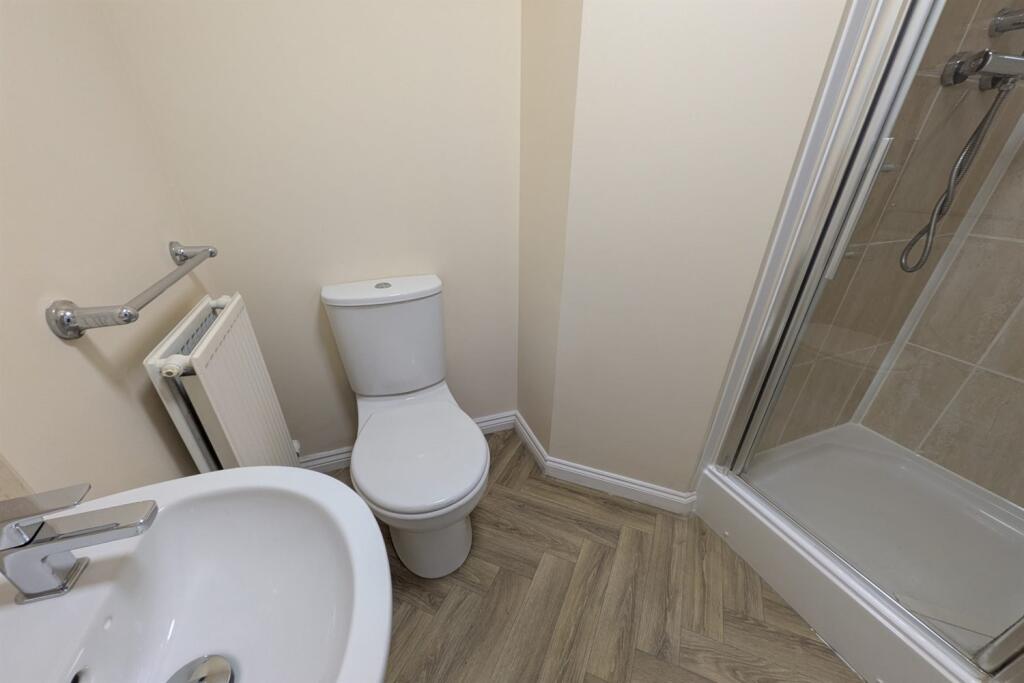1 bedroom house share for rent