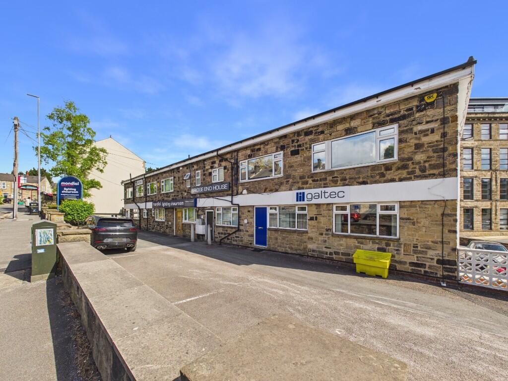 Main image of property: Low Lane, Leeds, West Yorkshire, LS18