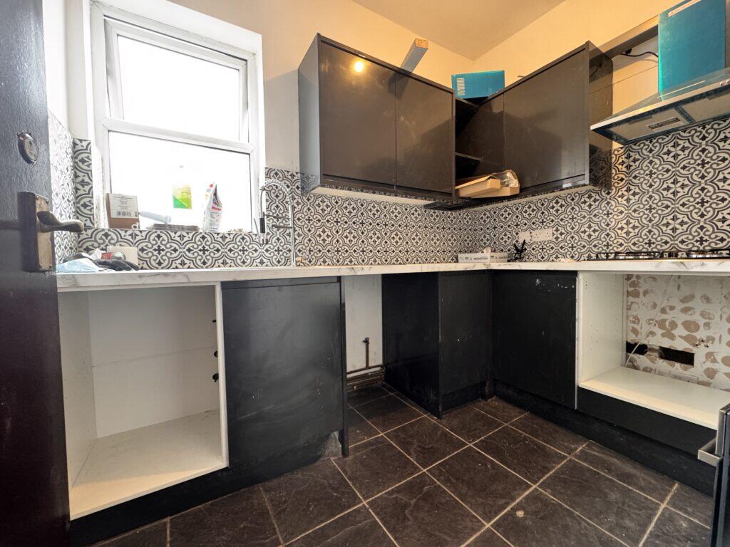 Main image of property: Duplex flat, Harehills Lane, Leeds, LS9
