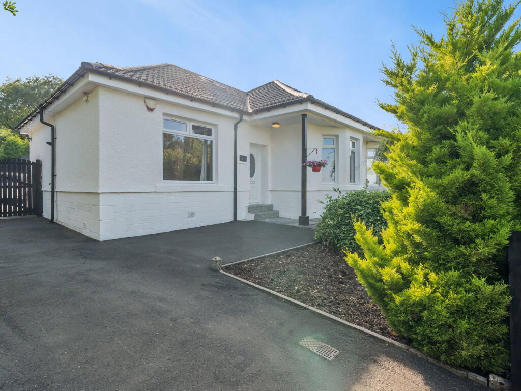 House in Gartcosh, Townhead - View 4
