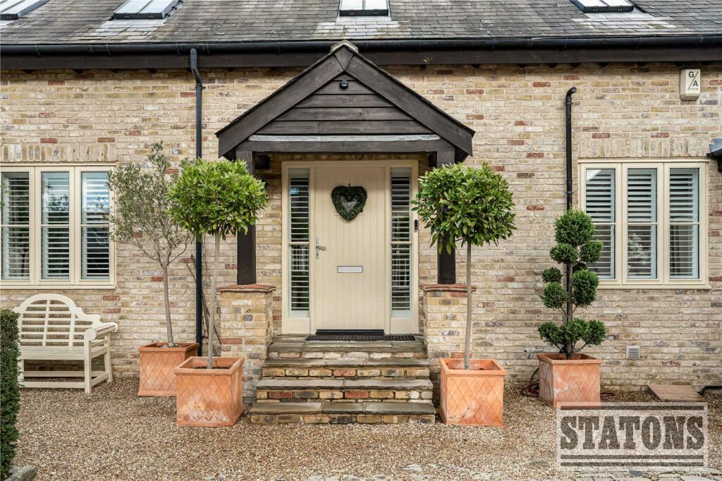 House in Enfield - More