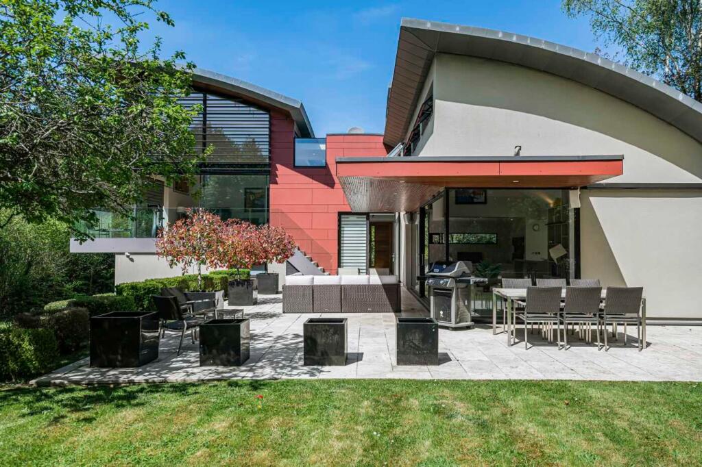 Main image of property: Newnham Hill, Henley-On-Thames, RG9