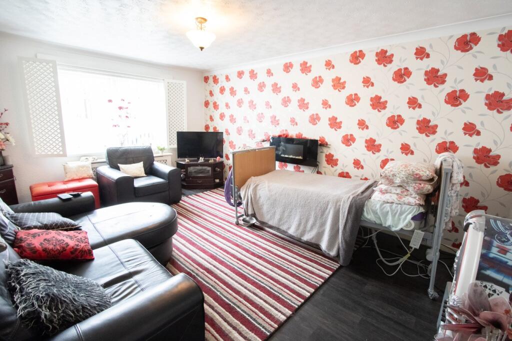 Thorpehall Road, Edenthorpe, Doncaster, DN3 photo 4