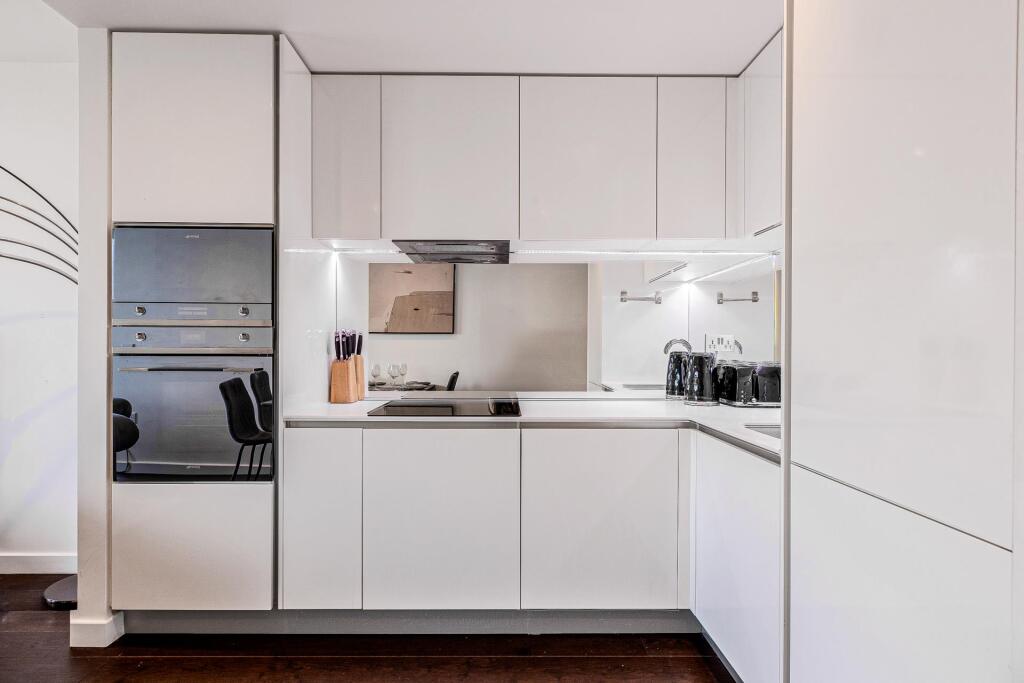 Apartment in London - View 6