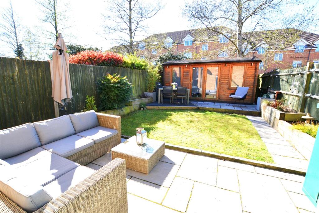 Daisy Drive, Hatfield Garden Village photo 4