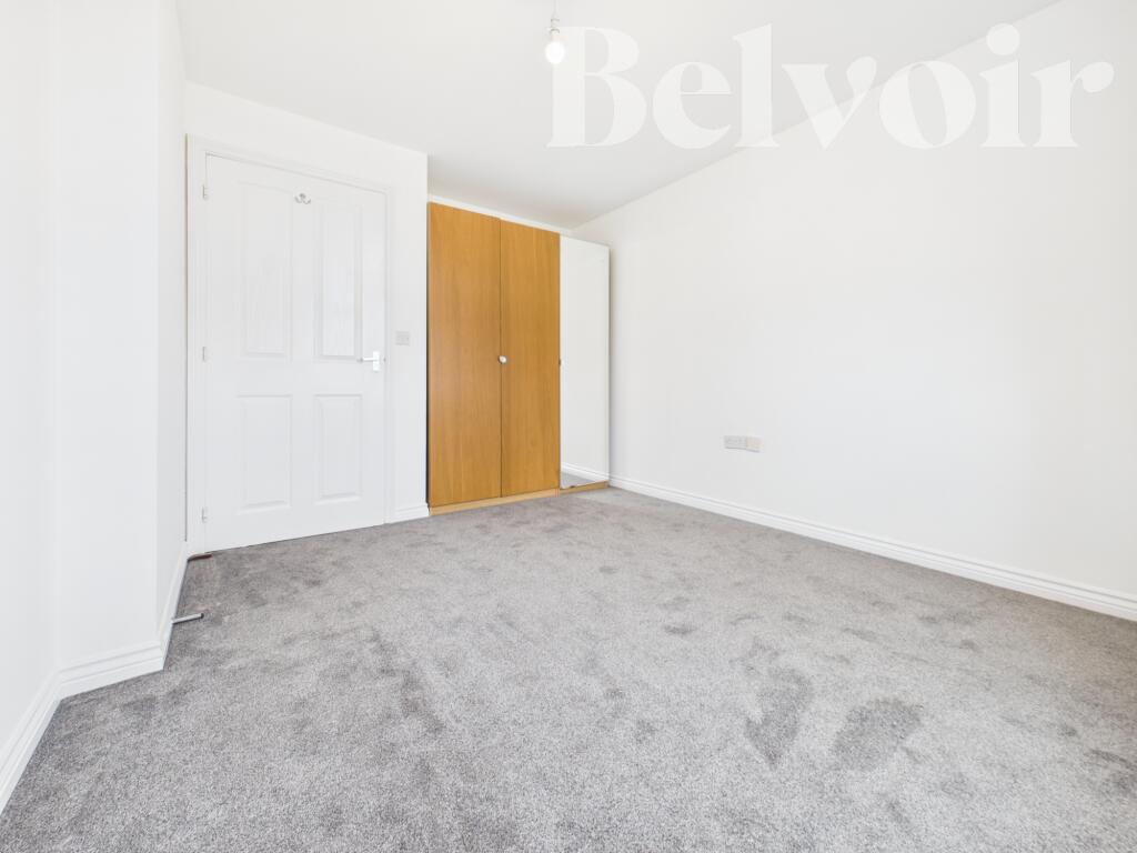 Apartment in Reading - View 5