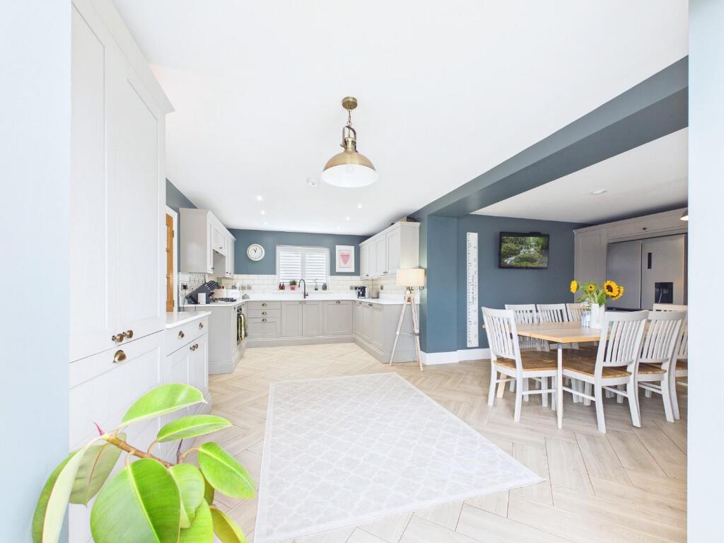 House in Taunton - View 3