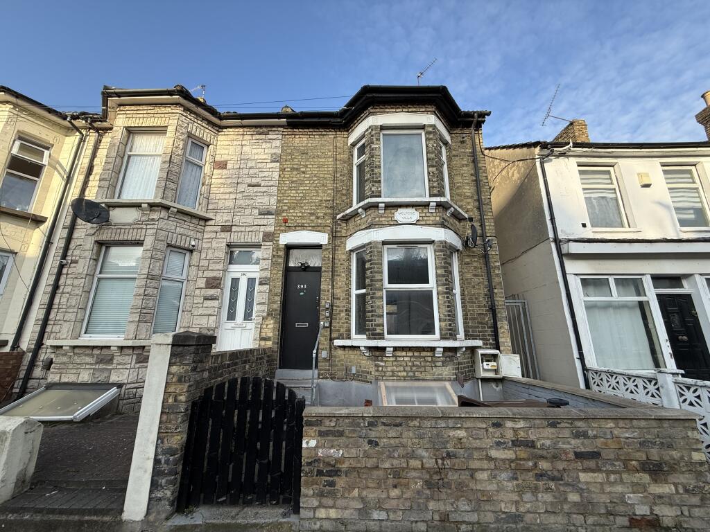 Main image of property: Luton Road, Chatham, ME4