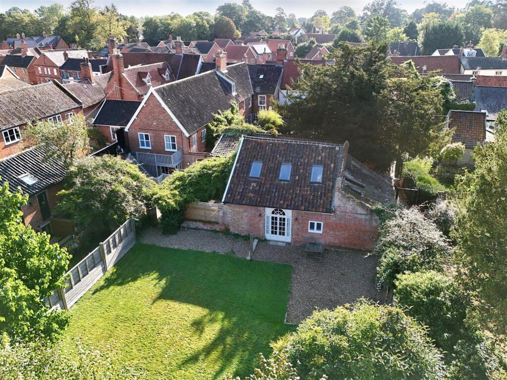 Redenhall Road, Harleston photo 2