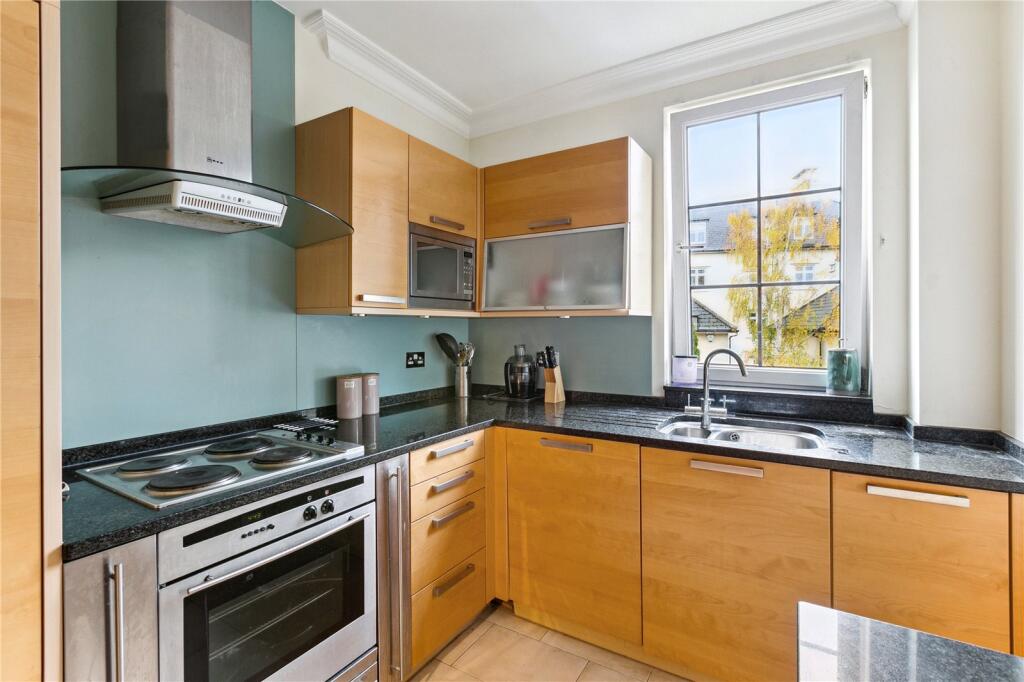 Apartment in Richmond, Mortlake - View 4