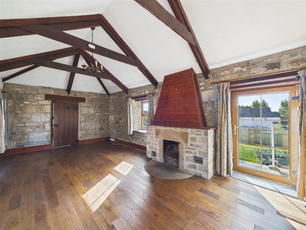 House in Truro - View 5