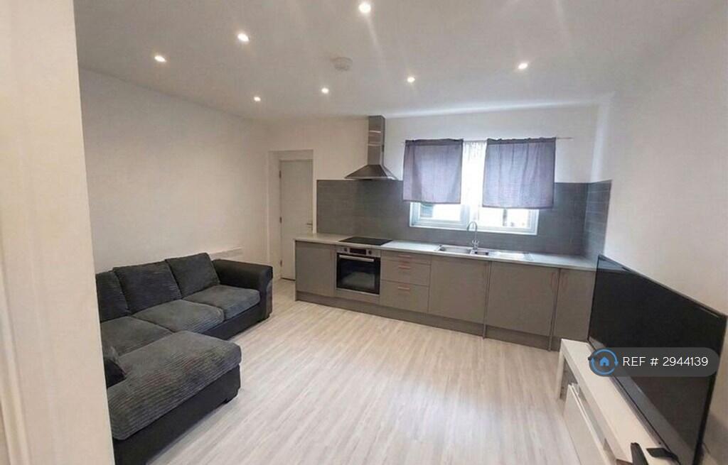 Main image of property: London Road, Thornton Heath, CR7
