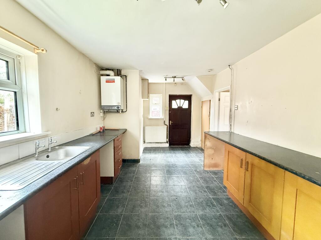 House in Stoke-on-Trent - View 4