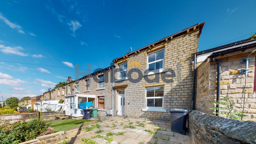 House in Kirklees, West Yorkshire - View 4