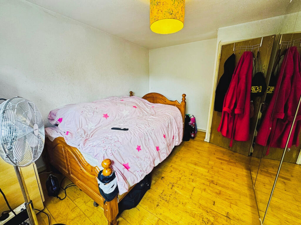Apartment in London - More