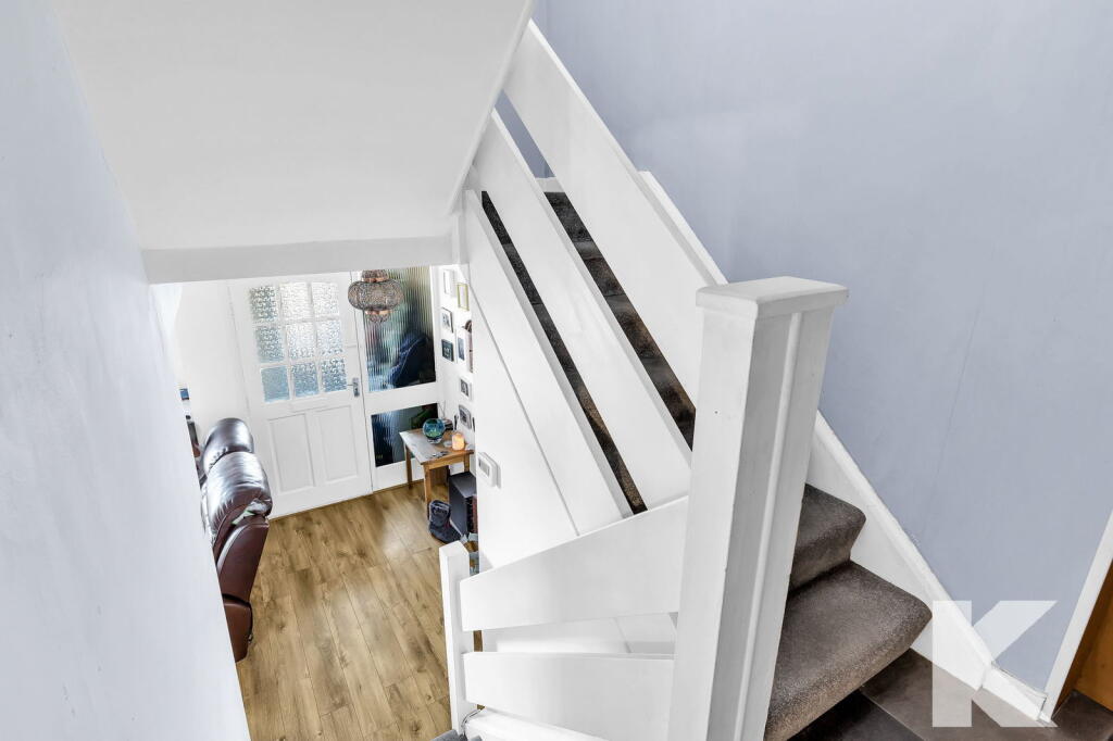 28 Torwood Road, Chadderton, Oldham, OL9 0RA photo 3