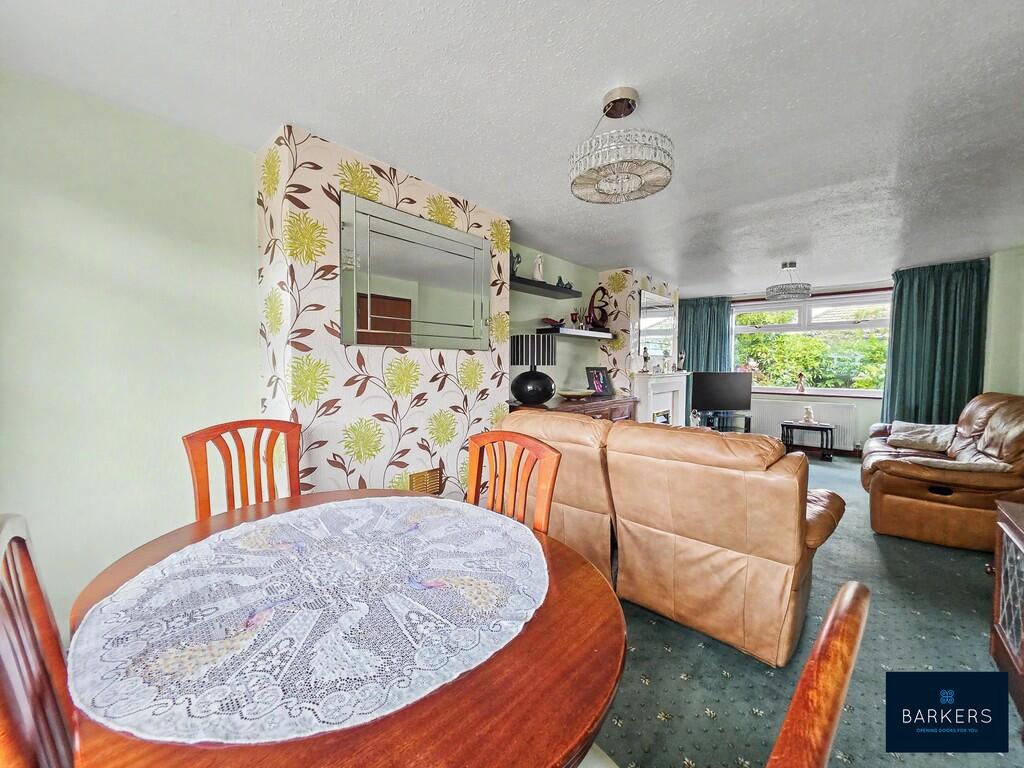 Kingsley Crescent, Birkenshaw photo 4