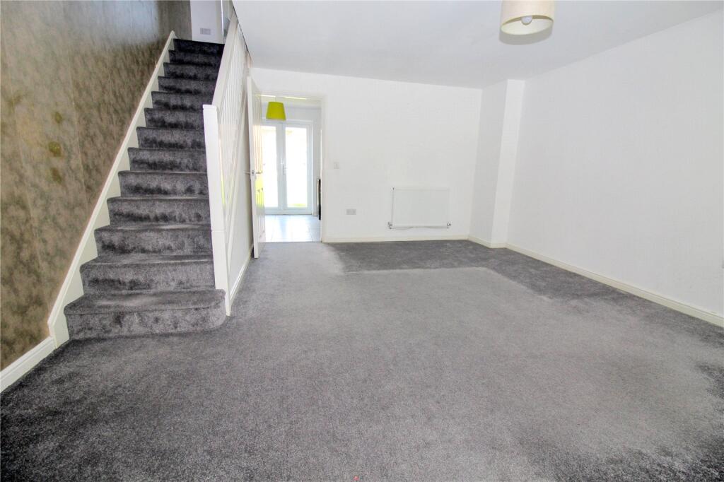 House in Royal Wootton Bassett, Woodshaw, Wiltshire - More