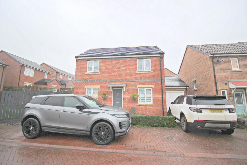 3-bed detached on Little Burn Way, Pelton Fell, Chester Le Street, £210,000