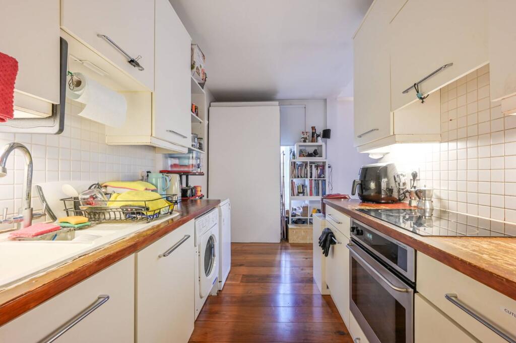 Main image of property: Fairfield Road, E3, Bow, London, E3