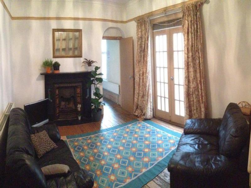 Main image of property: Ninian Road,