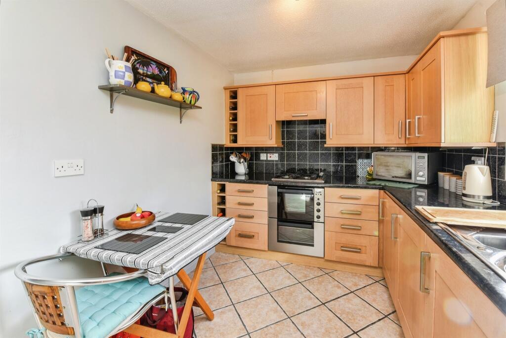 Mill Close, Frome photo 5