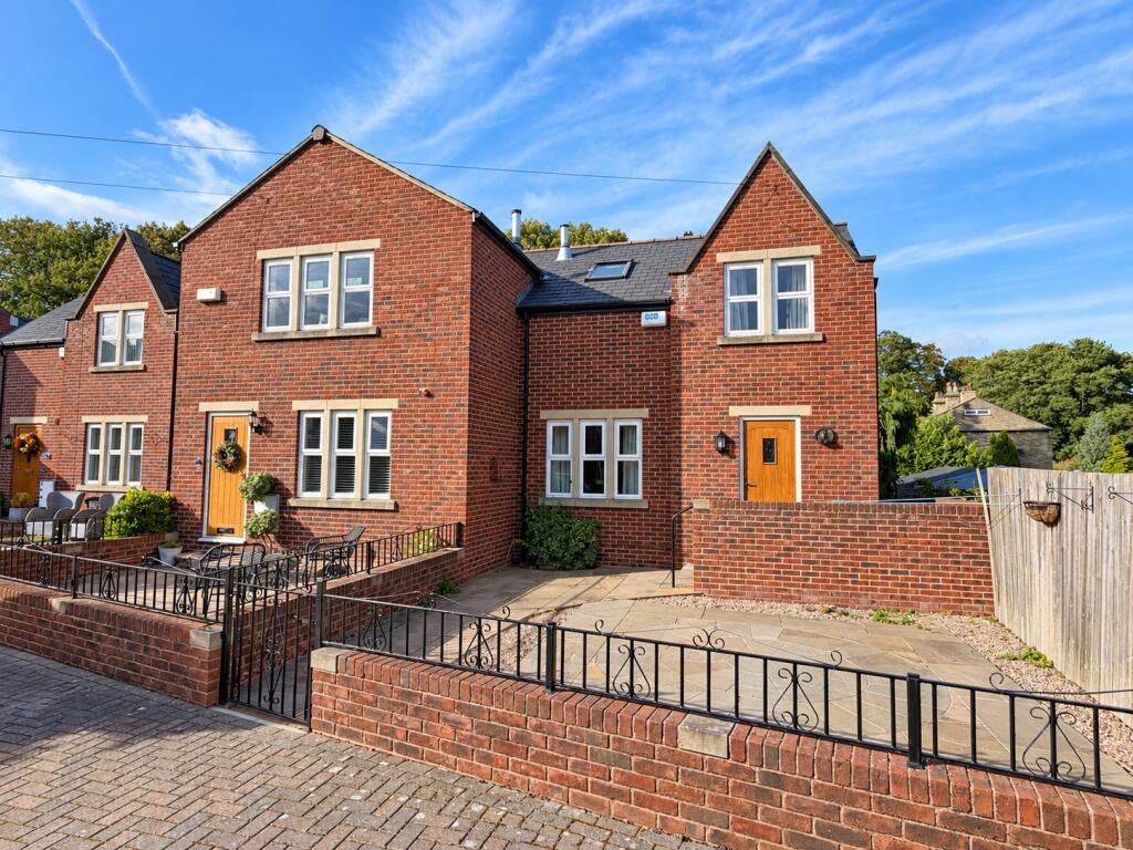 Main image of property: St Johns Close, Cleckheaton, BD19