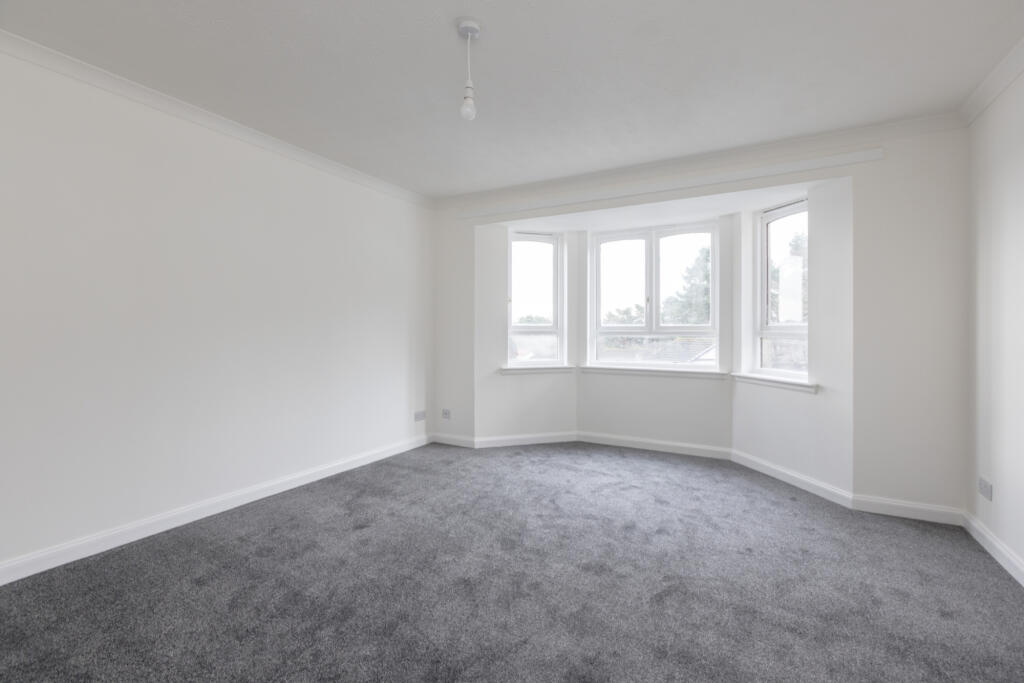 Apartment in Livingston, Knightsridge - View 4