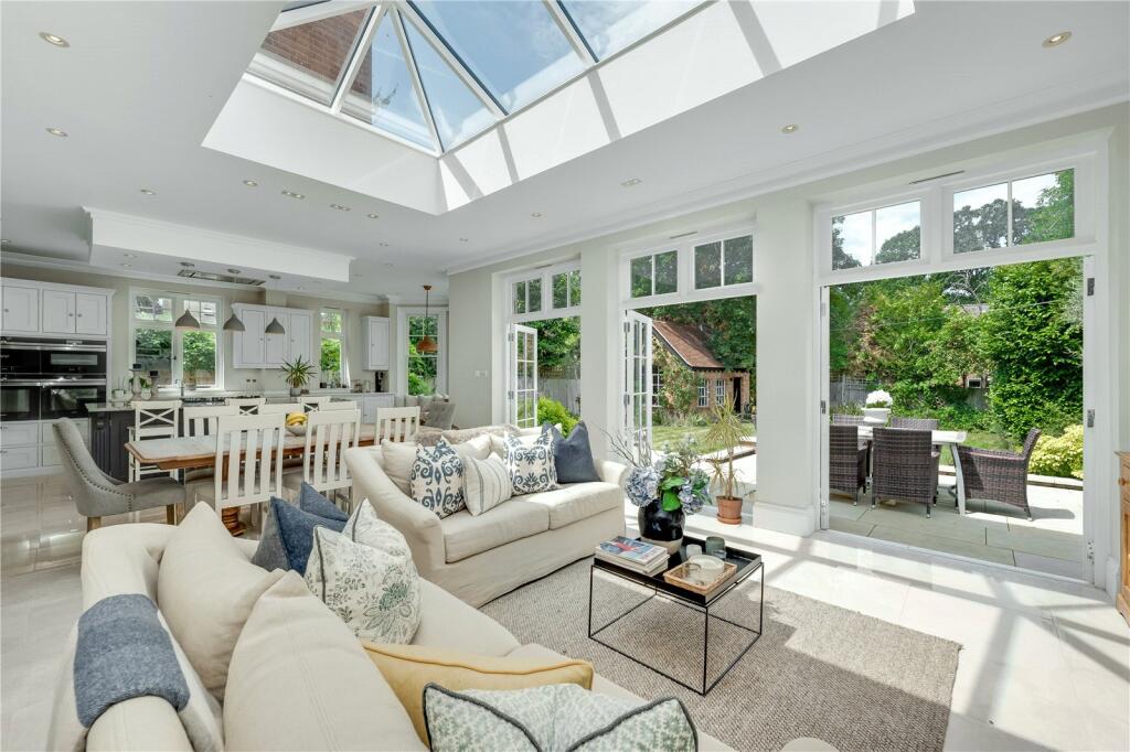 House in Kingston upon Thames - View 2