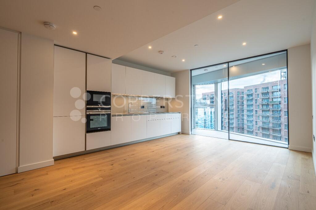Studio flat on Koa House, Electric Boulevard, London, SW118BT, £750,000