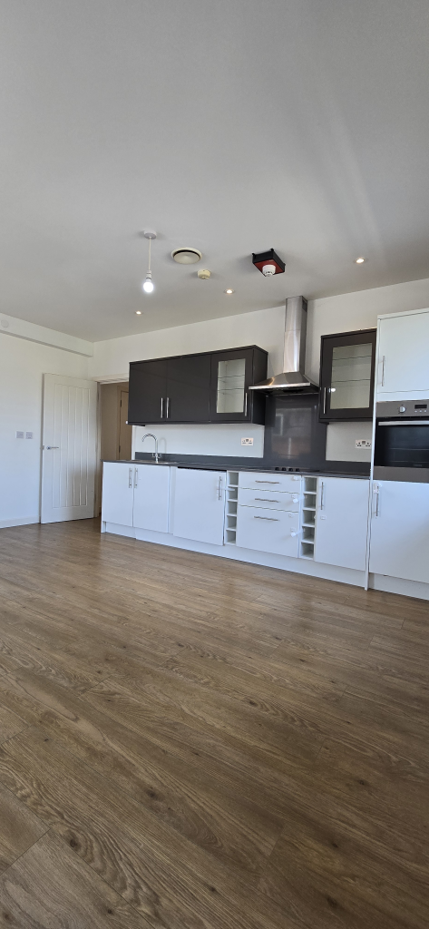 Apartment in Slough - View 3
