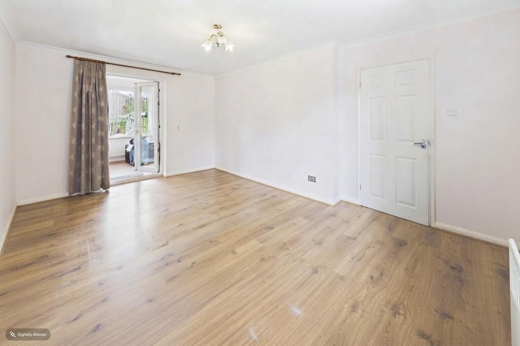House in East Staffordshire, Uttoxeter - View 5
