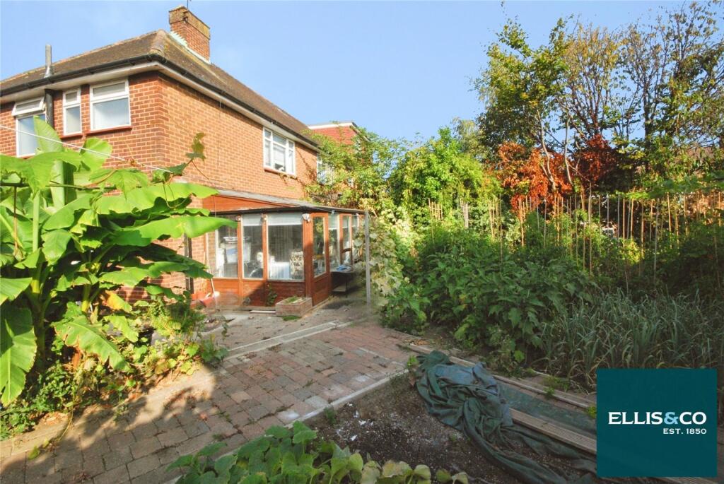 House in London - View 5