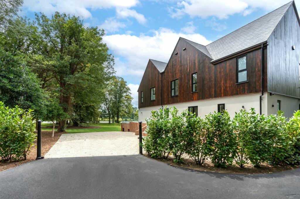 5-bed detached on The Court House, Burcot, OX14, £3,500,000