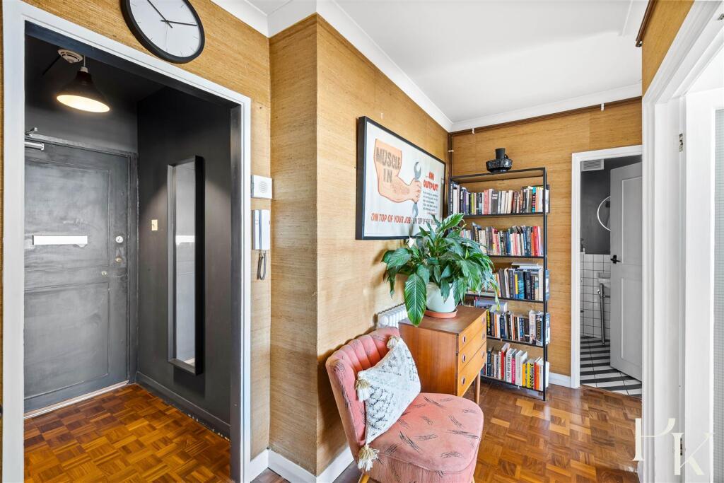 Apartment in Brighton - View 5
