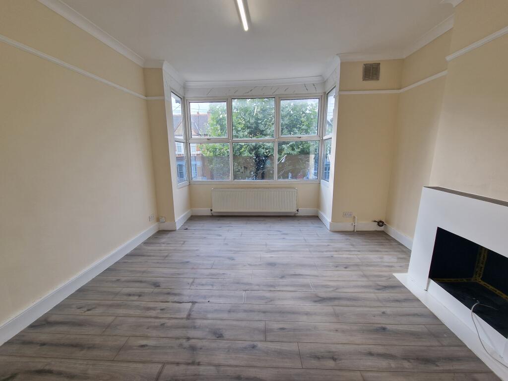 Apartment in London - View 2