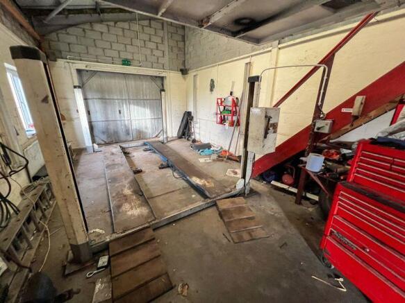 Vondy's Garage