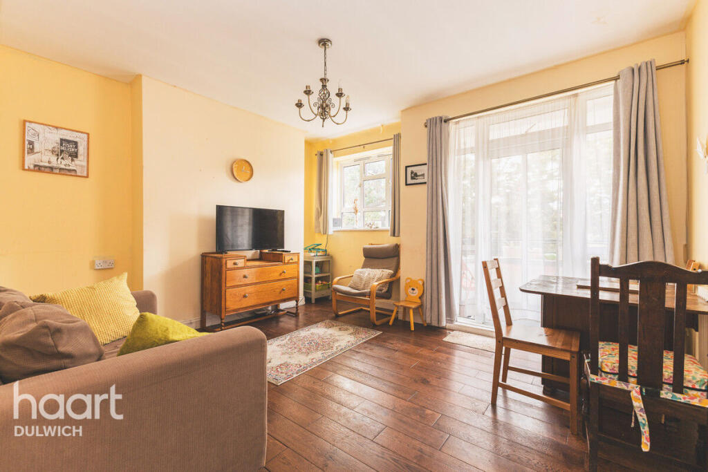 Apartment in London - View 3