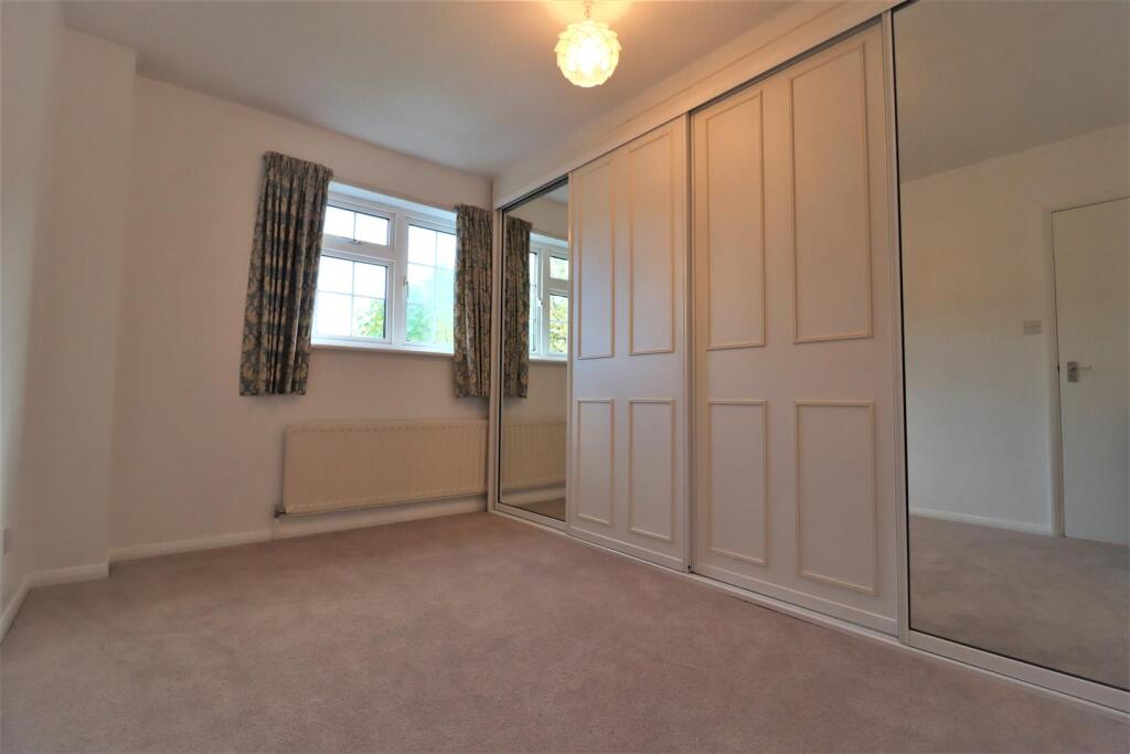 House in London, Ickenham - View 5