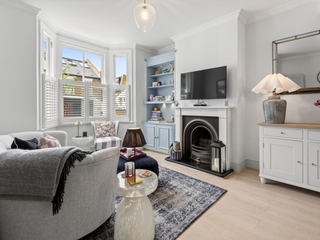 House in London, Wandsworth - View 2